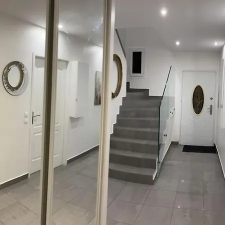 Maison 20'de Paris Et Disneyland بيت للعطل *
